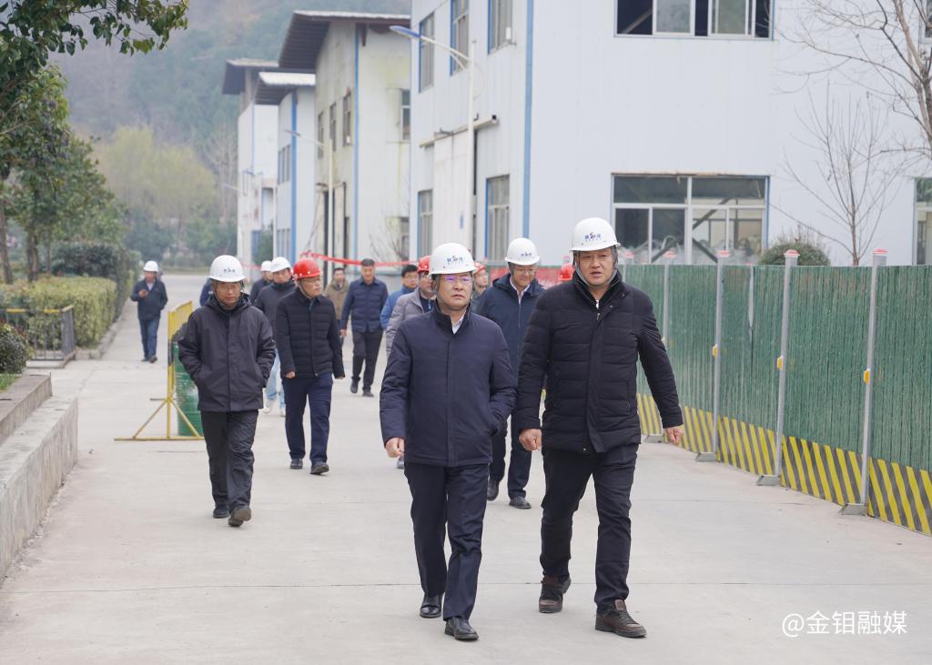 20241211-嚴平到駐山陽權屬企業(yè)調研 (4).jpg 20241211-嚴平到駐山陽權屬企業(yè)調研 (4).jpg